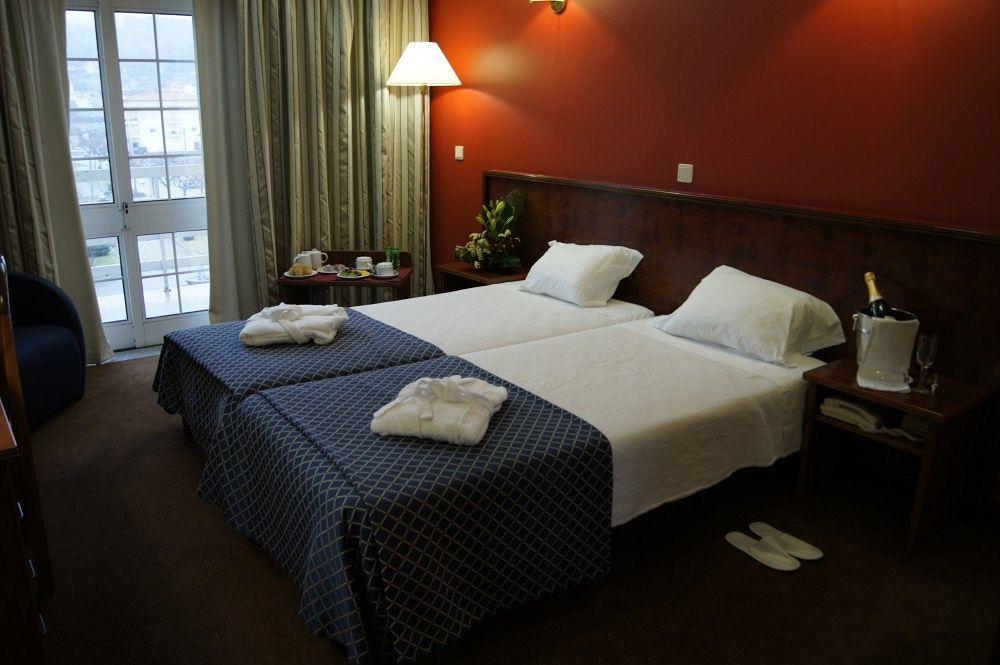 Hotel Montemuro Castro Daire Exteriör bild